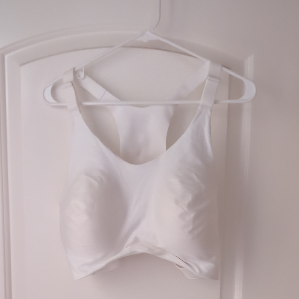 CALIA by Carrie Underwood White Sports Bra